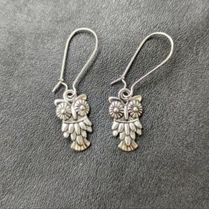 NWOT Silver Tone Owl Dangle Earrings Boho Birds Nature Cabincore